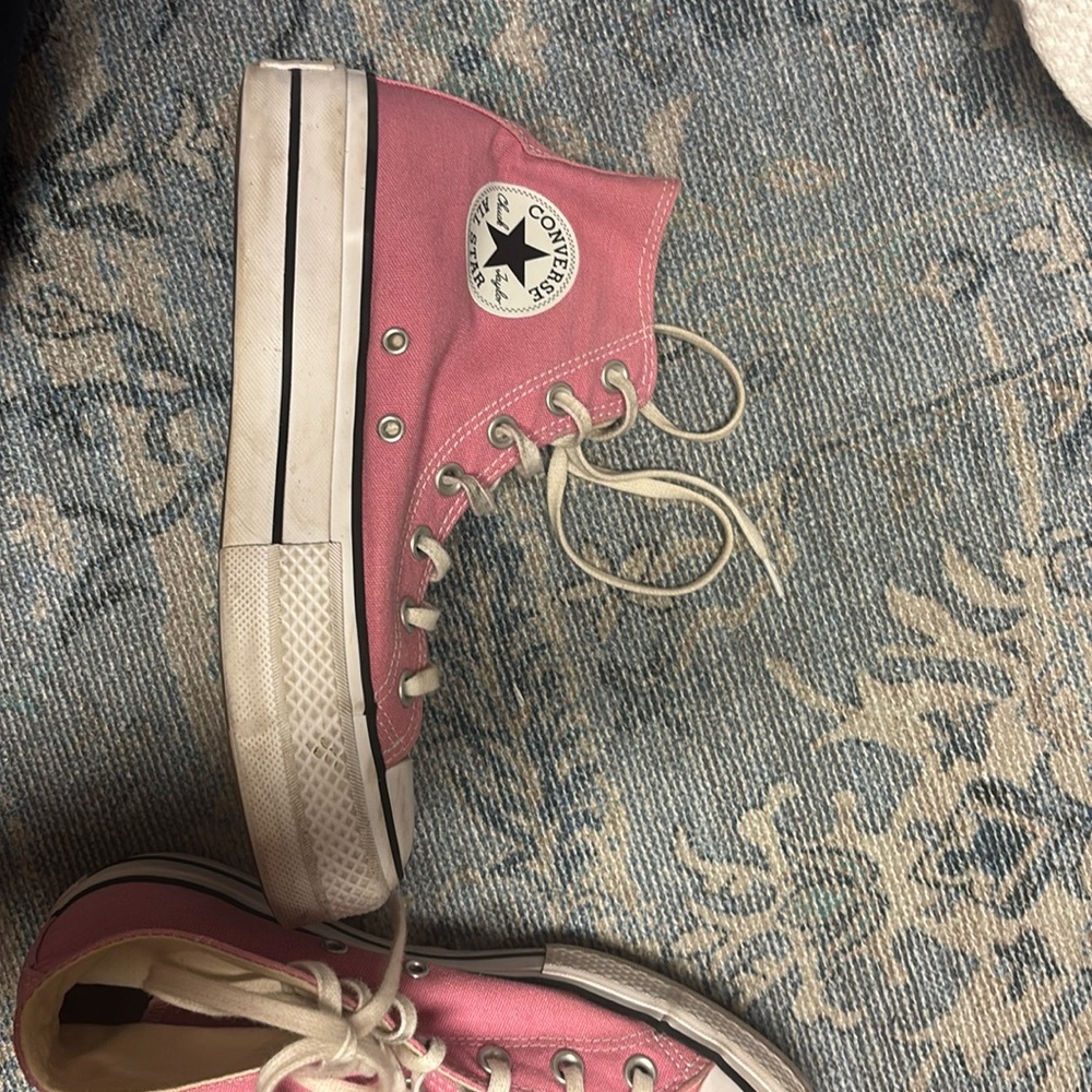 PINK HIGHTOP PLATFORM CONVERSE!!